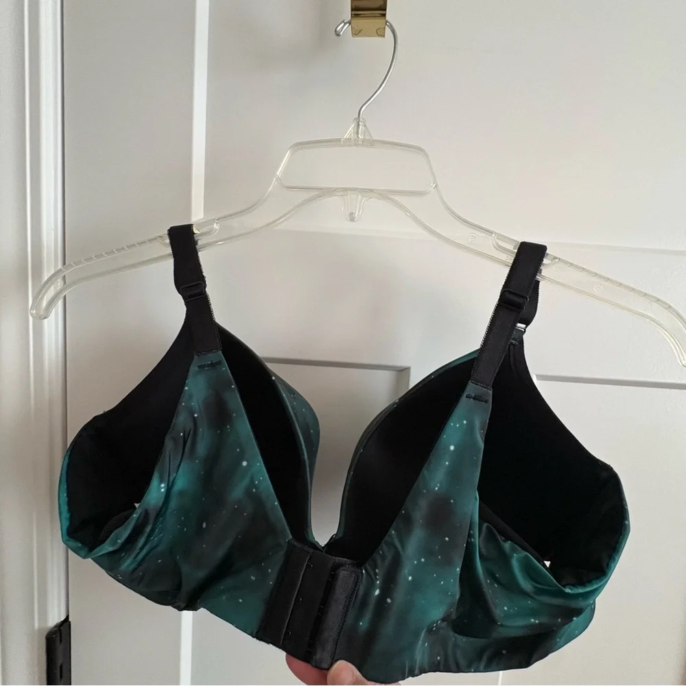 EUC, plus, intimate, bra, supportive, comfy, sexy, 44c
Torrid, plus, curvy girl - Picture 4 of 8